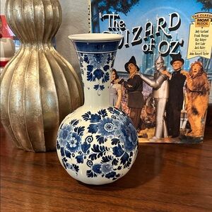 Gorgeous “Blue Floral Motif”  Delfts 10”  Vase. Made in Holland *VINTAGE